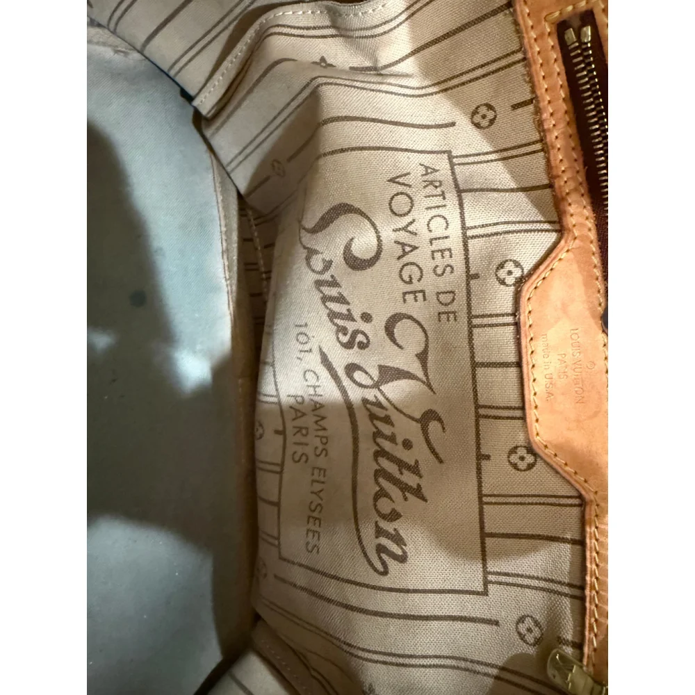 Louis Vuitton Monogram Neverfull MM Tote Bag Brown